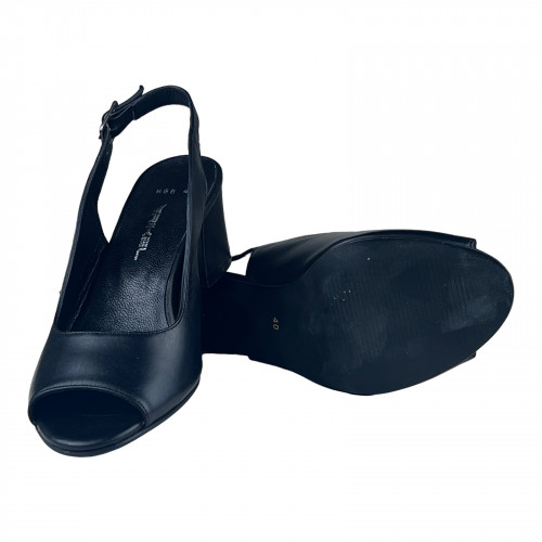 Босоніжки Жіночі шкіряні POYRAZ 868 чорний