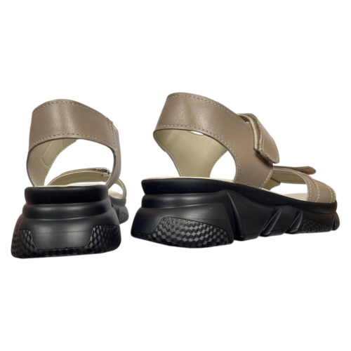 Босоножки женские кожаные LONYS 520 14 лат.