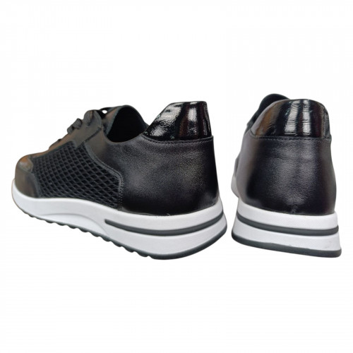 Кросівки жіночі шкіряні TANGO 152 01 чорні