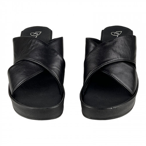 Шльопанці Жіночі шкіряні ILONA 326/S45 чорний