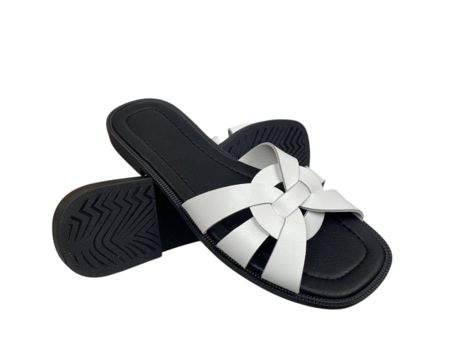 Шлепки женские кожаные FOOT STEP 212 05 белые