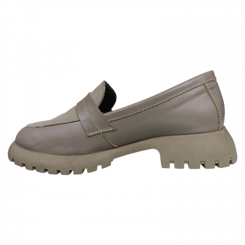 Лофери жіночі шкіряні LONYS 148 бежеві