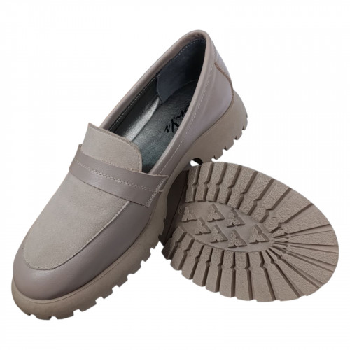 Лофери жіночі шкіряні LONYS 148 бежеві