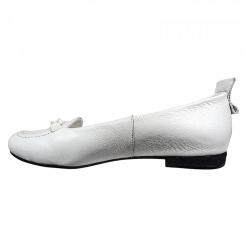 Балетки женские кожаные MADAM 2232 белые