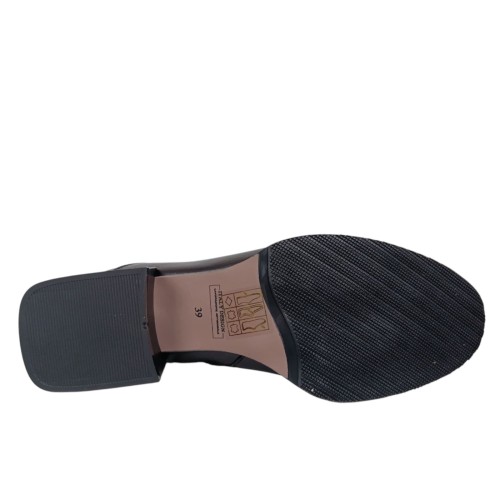 Черевики жіночі шкіряні ILONA 854/456 01 чорні байка