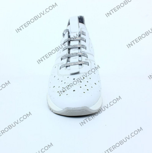 Кросівки Жіночі шкіряні MADAM 5320 8 перфорація