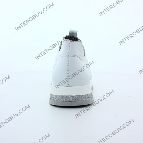 Кросівки Жіночі шкіряні MADAM 5320 8 перфорація