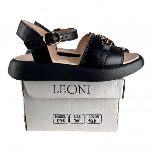 Босоножки Женские кожаные LEONI 030 01 черный