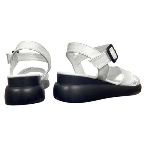 Босоніжки жіночі шкіряні  BLESSO C231 05 білі