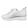 Кросівки Жіночі шкіряні MADAM 2209 білий