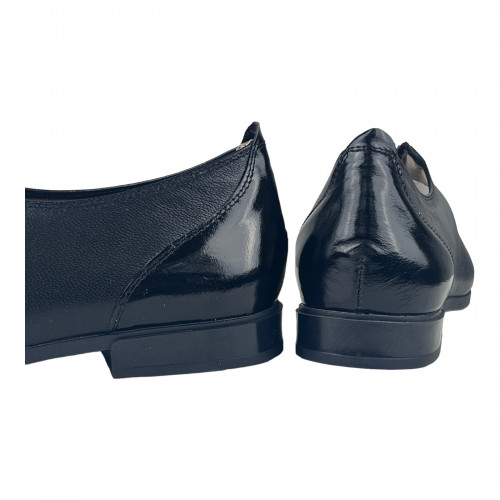 Туфли женские кожаные MADAM 5248-4 черный