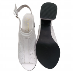 Босоножки Женские кожаные SCORPION 4105/36 белые