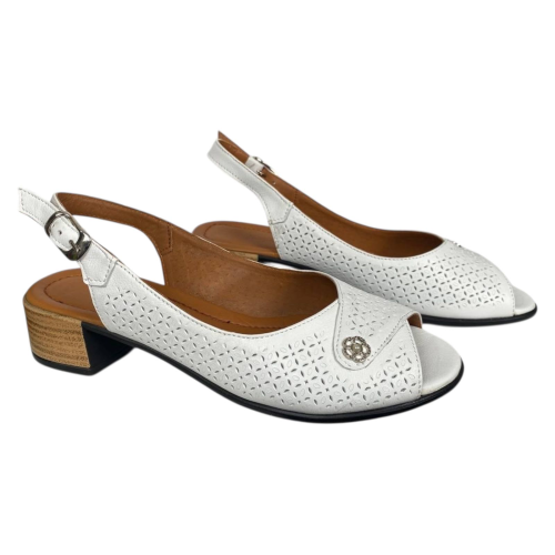 Босоніжкі жіночі шкіряні  PANDORA 360 05 білі