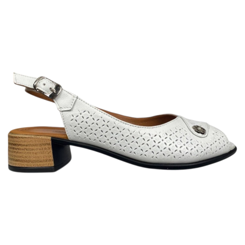 Босоніжкі жіночі шкіряні  PANDORA 360 05 білі