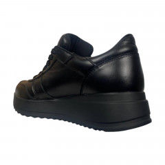 Кроссовки женские кожаные URBAN 869 черные