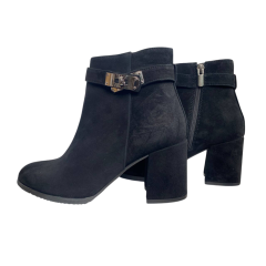 Черевики жіночі замшеві ILONA 36/729 чорні каблук байка